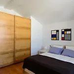 Timeless At The Heart Of The Village Ii Apartmán *